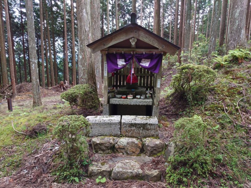 白屋岳登山口