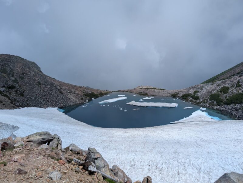 白山山頂の湖、翠ヶ池