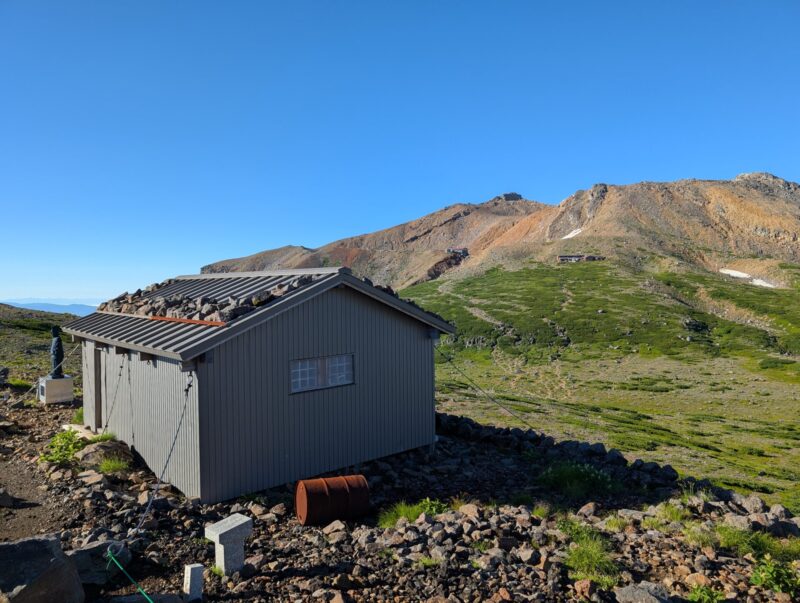 白竜避難小屋