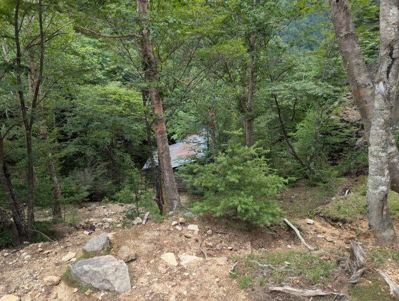 大日小屋