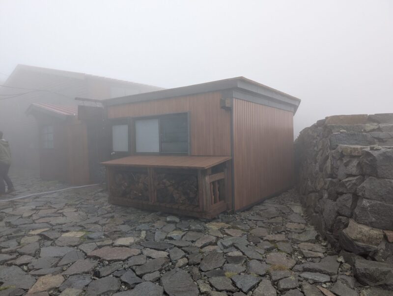穂高岳山荘